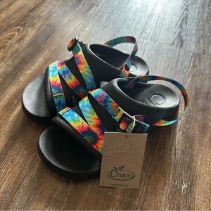NWT! Chaco Kid’s Chillos Dark Tie Dye Sport Sandals! Size 4